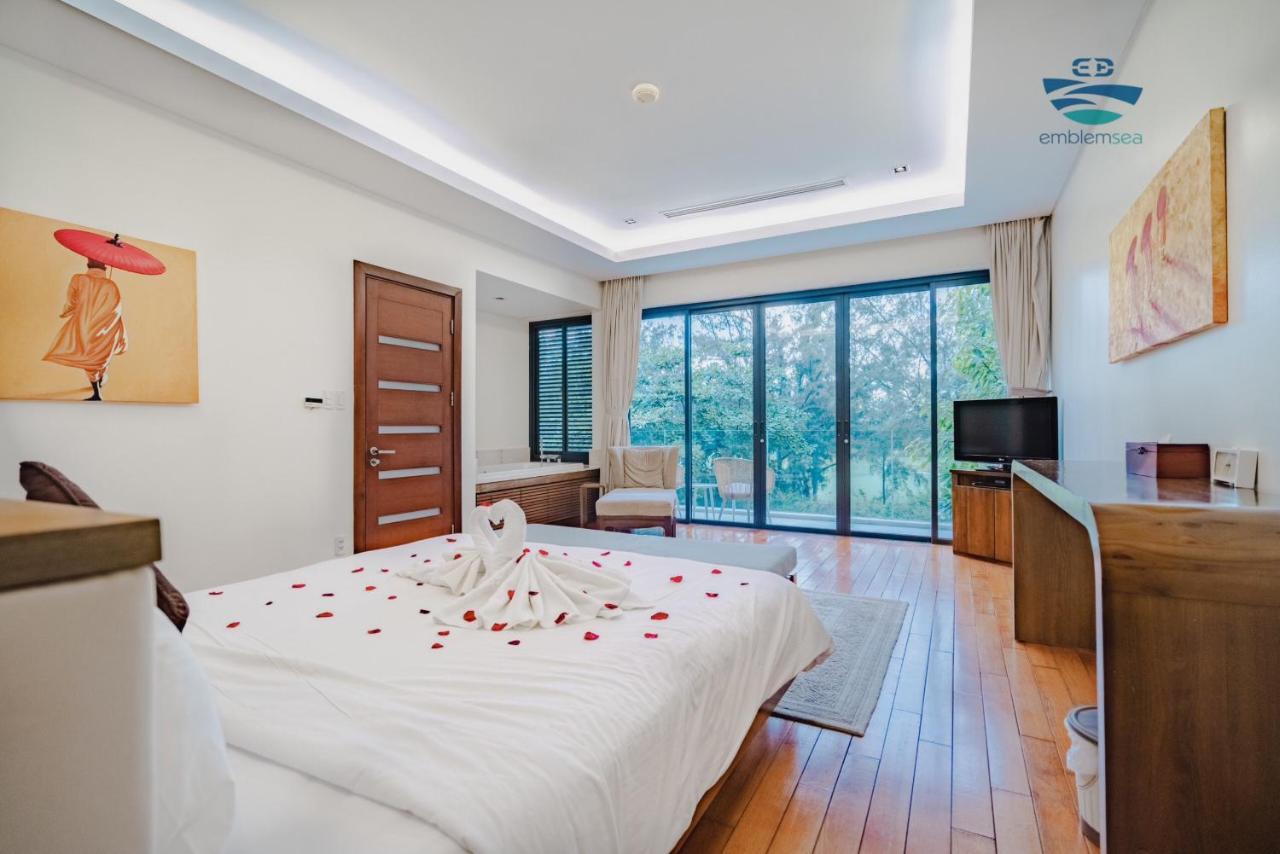 Emblem Sea 3 Bedroom Villas Дананг Екстер'єр фото