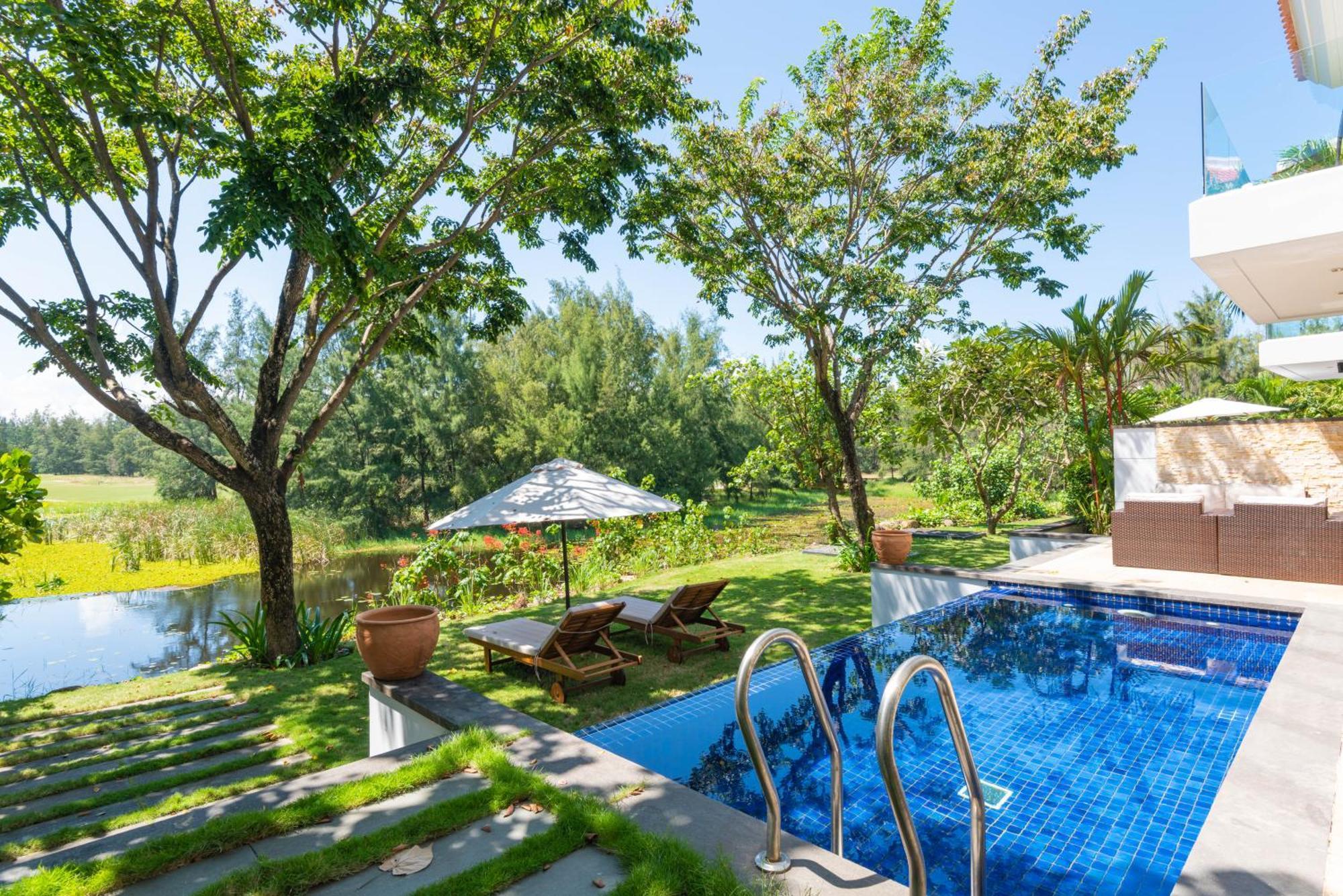 Emblem Sea 3 Bedroom Villas Дананг Екстер'єр фото